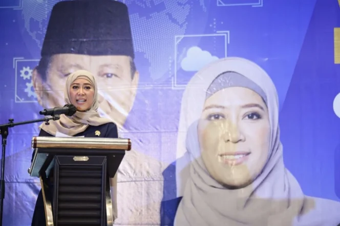 
					Menkomdigi Meutya Hafid Tekankan Kewajiban Platform Digital dalam Menjamin Keamanan dan Perlindungan Anak Indonesia di Ruang Siber