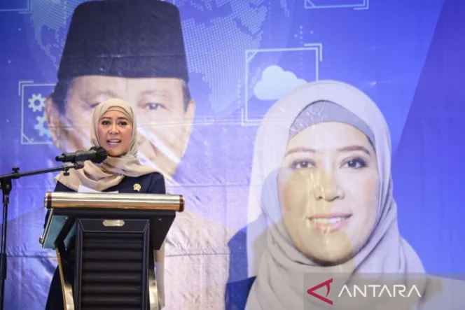 
					Menkomdigi serukan generasi muda menjadi benteng utama dalam memerangi kejahatan digital demi ekosistem internet yang lebih sehat
