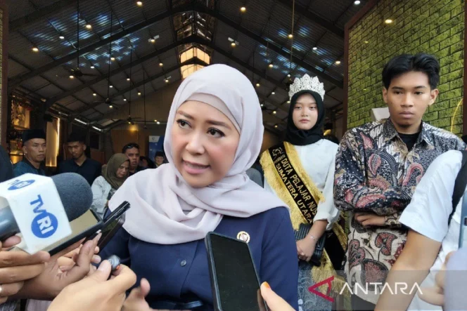 
					Menkomdigi Soroti Dominasi Generasi Muda dalam Ekosistem Digital Indonesia dan Urgensi Literasi Keamanan Siber