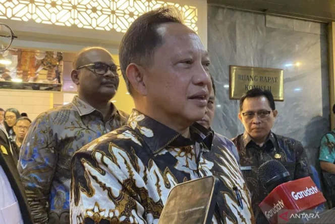 
					Menteri Dalam Negeri Tito Karnavian Tegaskan Kesiapan Pemerintah Bahas Revisi Undang-Undang Pemilu Bersama DPR