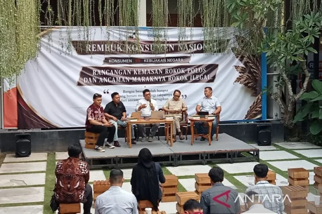 
					Pakta Konsumen Nasional Mendesak Partisipasi Publik dalam Penyusunan Regulasi Pertembakauan dan Penolakan Aturan Kemasan Polos