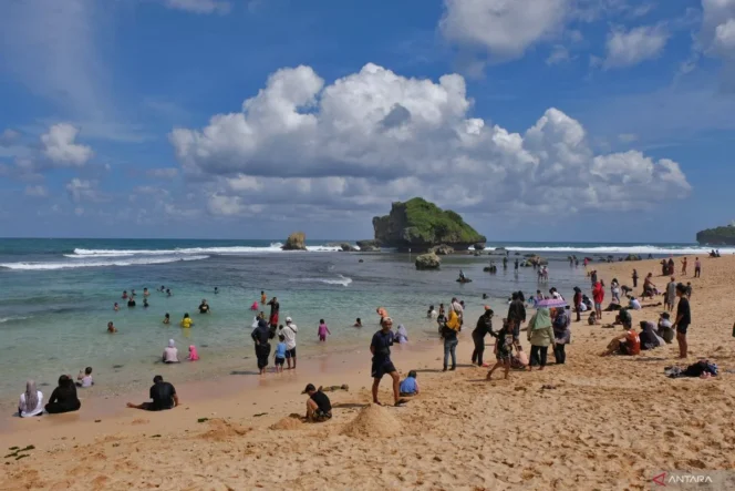 
					Pemkab Gunungkidul Evaluasi Menyeluruh Sektor Pariwisata Pasca Lonjakan Kunjungan Libur Panjang Idul Adha