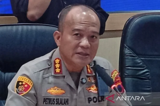 
					Polresta Banyumas Buru Aset Tersangka Penipuan Berkedok Investasi Mantan Pegawai Bank Mandiri Taspen