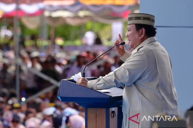 
					Prabowo Subianto Tegaskan Program Makan Bergizi Gratis sebagai Pilar Utama Penanggulangan Kelaparan dan Ketahanan Pangan Nasional