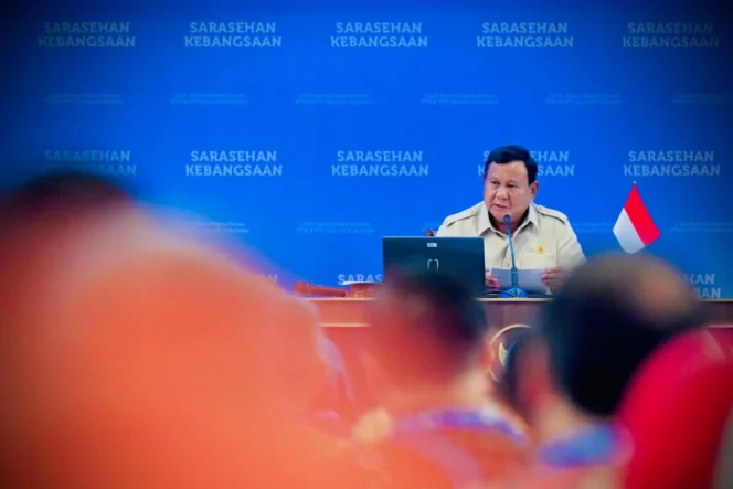 
					Presiden Prabowo Subianto Perintahkan Perampingan BUMN Menjadi 250 Perusahaan dengan Jaminan Tanpa PHK