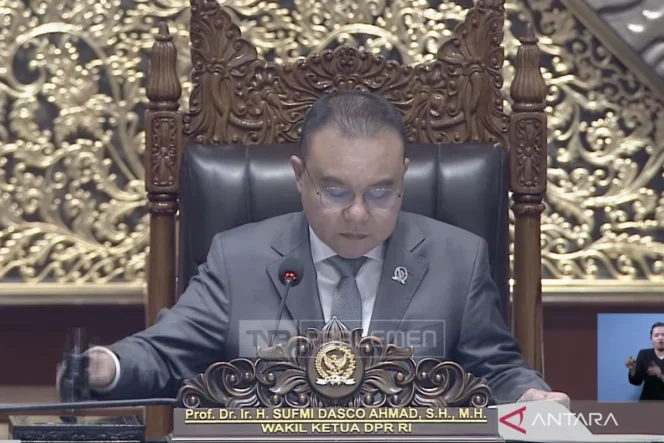
					Rapat Paripurna DPR RI Resmi Sahkan Revisi UU Pengembangan dan Penguatan Sektor Keuangan untuk Perkuat Stabilitas Ekonomi Nasional