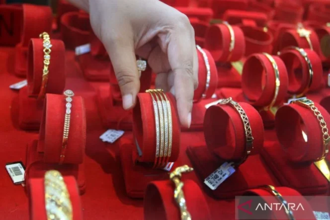 
					Sabtu pagi harga UBS-Antam-Galeri24 di Pegadaian serempak turun