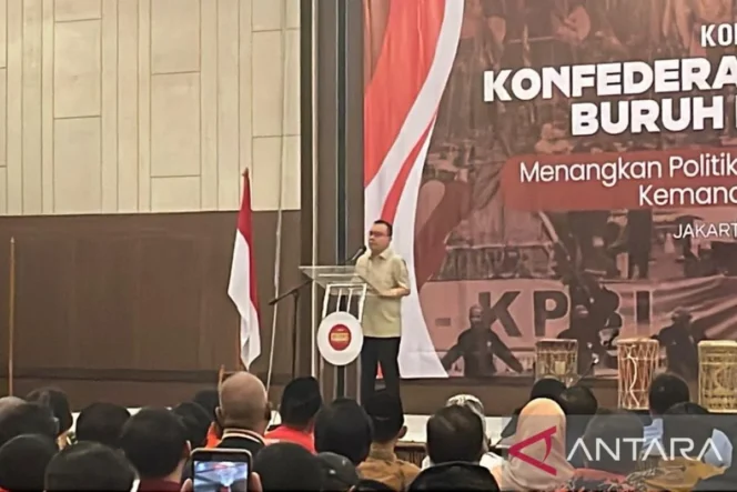 
					Satgas Mitigasi PHK Segera Gelar Rapat Intensif Bahas Pemetaan Daerah Terdampak Pemutusan Hubungan Kerja