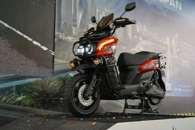 
					Spesifikasi Tyranno X, motor listrik semi off-road dengan jarak tempuh 160 km resmi meluncur di Jakarta Fair 2026