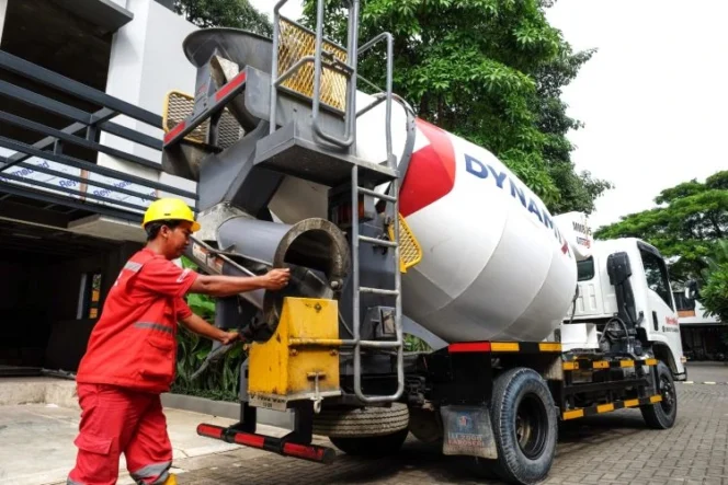 
					Strategi Ekspansi Semen Indonesia Melalui Layanan MiniMix dalam Menjawab Tantangan Konstruksi di Kawasan Permukiman Padat