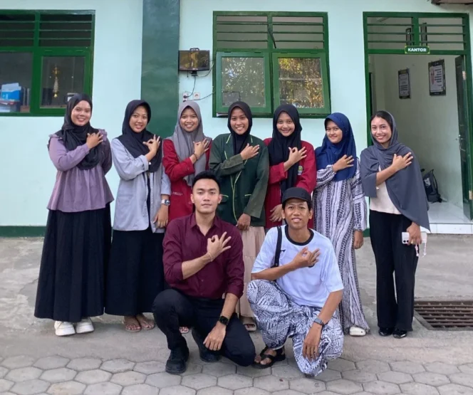 
					Upaya Kolaboratif Santri Lawan Food Waste di Pesantren Al-Imdad Bantul dalam Mendukung Target Pembangunan Berkelanjutan