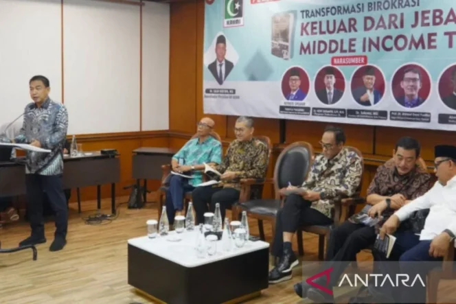 
					Ekonom: Ada 3 Agenda Penentu Agar RI Menjadi Negara Berpendapatan Tinggi