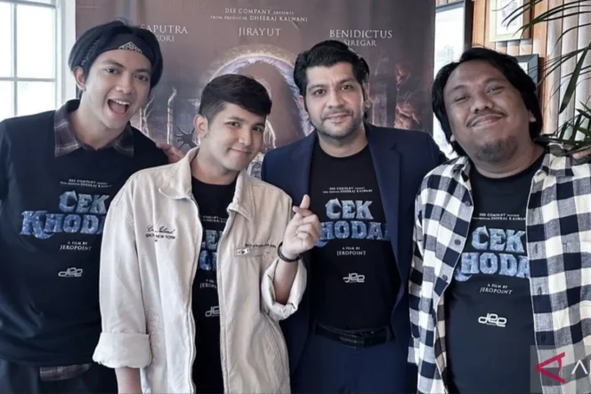 
					Film Cek Khodam Siap Menggebrak Bioskop dengan Perpaduan Horor Komedi dan Kritik Sosial Terhadap Fenomena Viral Masyarakat Digital
