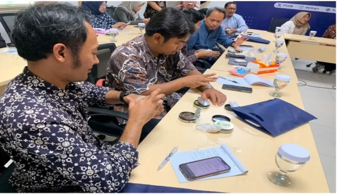 
					Inovasi Hilirisasi Garam Rakyat: Tim Peneliti UGM Luncurkan Lumare, Produk Perawatan Kulit Berbasis Bahan Alami Pantai Selatan