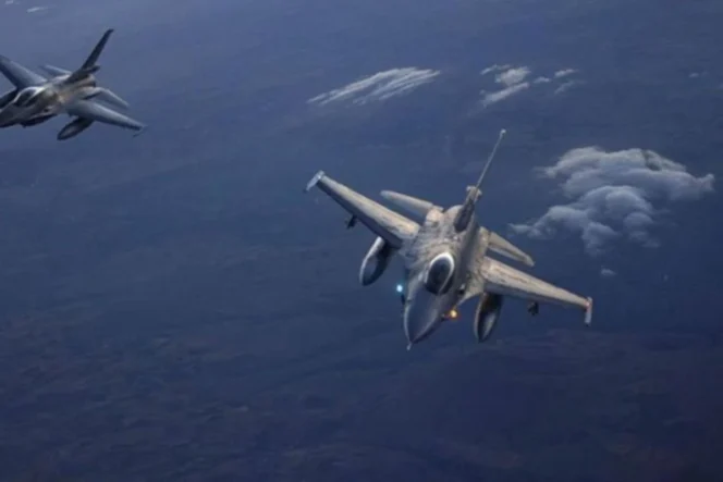 
					Iran Hancurkan Jet Tempur AS dalam Serangan Balasan ke Pangkalan Udara di Yordania dan Bahrain