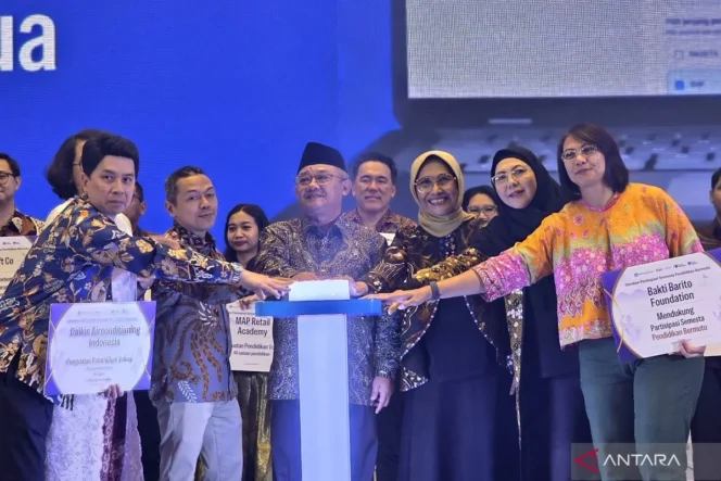 
					Kemendikdasmen Aktivasi Gerakan Partisipasi Semesta Pendidikan Bermutu untuk Transformasi Tata Kelola Kolaborasi Pendidikan Nasional
