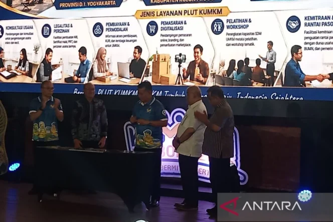 
					Kementerian UMKM Luncurkan Program Kumitra untuk Akselerasi Transformasi dan Kemitraan Strategis Pelaku Usaha Mikro