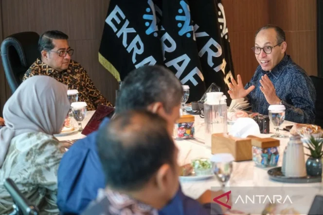 
					Menekraf perkuat akses pasar produk ekonomi kreatif di Kanada melalui pendekatan kolaborasi hexahelix