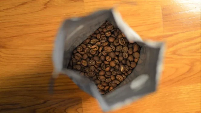 
					Mengenal Tipika: Sang Legenda Arabika yang Menjadi Fondasi Industri Kopi Dunia