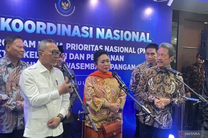 
					Menteri Kelautan dan Perikanan Optimistis Kampung Nelayan Merah Putih Menjadi Motor Utama Pertumbuhan Ekonomi Pesisir Nasional