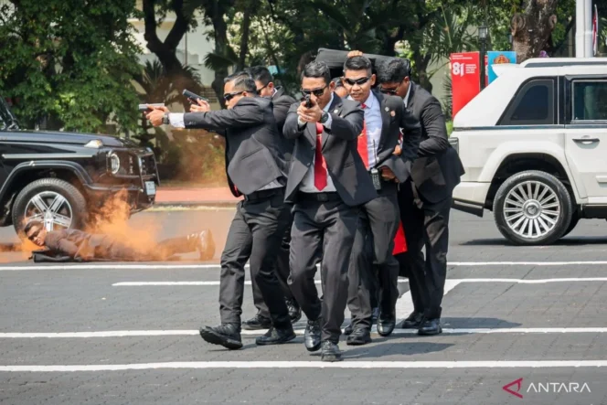
					Paspampres Tingkatkan Kesiapan Operasional Melalui Simulasi Pertahanan Terhadap Ancaman Bom dan Serangan Drone