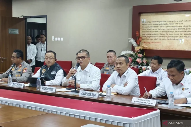 
					Polri Bongkar Dugaan Korupsi dan TPPU Pengadaan Batu Bara PLTU dengan Kerugian Negara Capai Rp5 Triliun