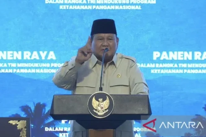 
					Prabowo tegaskan akan lakukan peremajaan semua lahan tebu di Indonesia demi wujudkan kemandirian pangan nasional