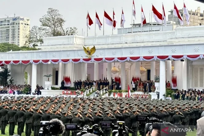 
					Presiden Prabowo Subianto Lantik 1.177 Perwira Remaja TNI-Polri dalam Upacara Prasetya Perwira 2026 di Istana Merdeka