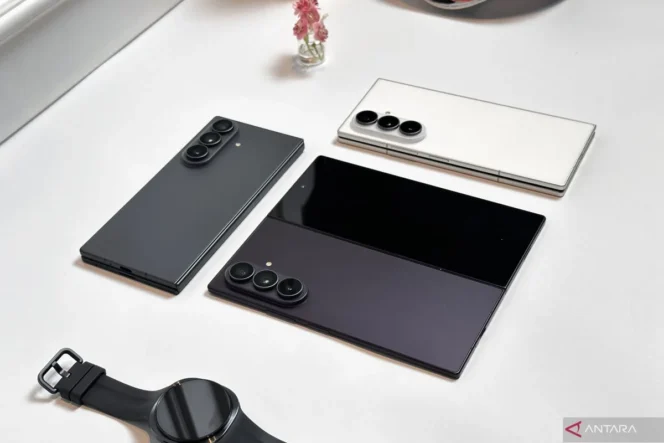 
					Samsung Galaxy Z Fold 8 Ultra Hadir dengan Desain Tertipis di Dunia dan Teknologi Kamera 200 Megapiksel untuk Pasar Indonesia