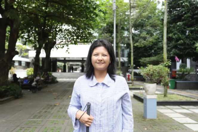 
					Tekad Baja Angela Electra Vega Suseno Menembus Gerbang Universitas Gadjah Mada di Tengah Keterbatasan Fisik