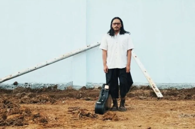 
					Umar Haen Soroti Krisis Ruang Publik Lewat Single Tak Jadi Main Bola Menjelang Peluncuran Album Kedua