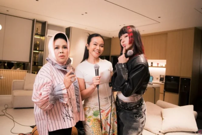 
					Yura Yunita Gandeng Hetty Koes Endang dan INDAHKUS dalam Kolaborasi Lintas Generasi Melalui Program Main ke Rumah
